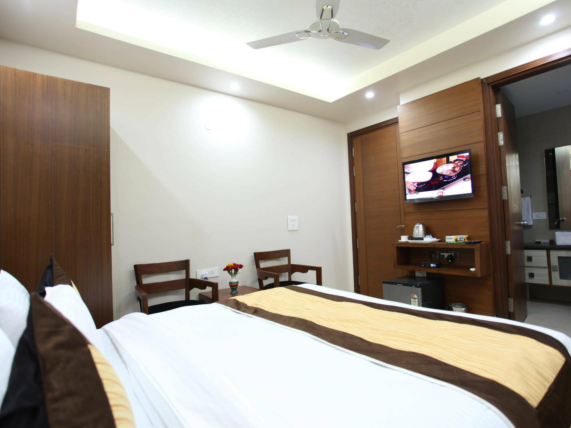 Hotel H.C Grand Yeni Delhi Dış mekan fotoğraf